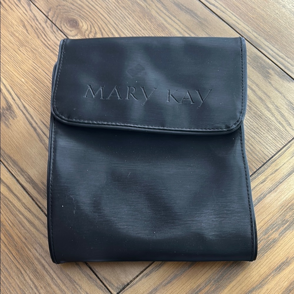 Mary Kay Black Toiletry Bag with Classic Design